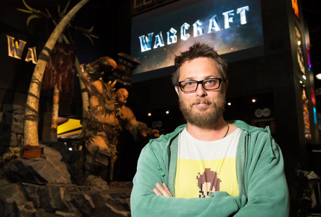 Режиссёр Дункан Джонс на стенде «Варкрафта» на San Diego Comic-Con 2015