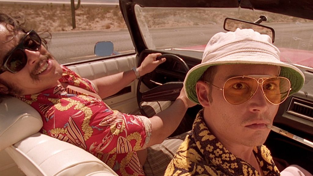 Бенисио дель Торо и Джонни Депп на пути в Великую Американскую мечту с багажником, полным наркотиков.