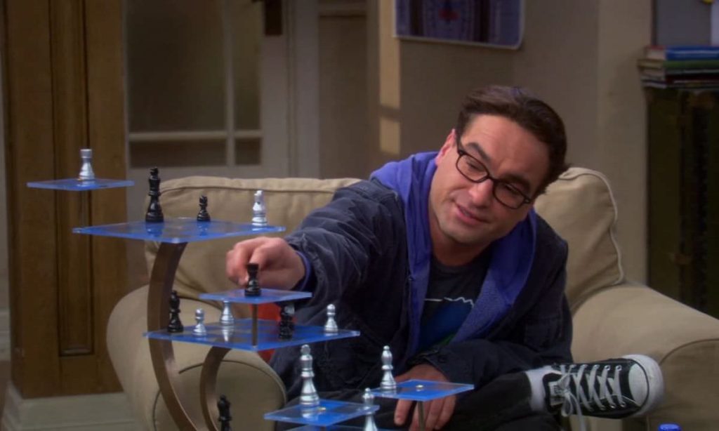 Шелдон и Леонард играют в 3D-шахматы из «Звездного пути»