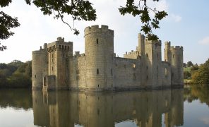 Средневековые замки: устройство и осада