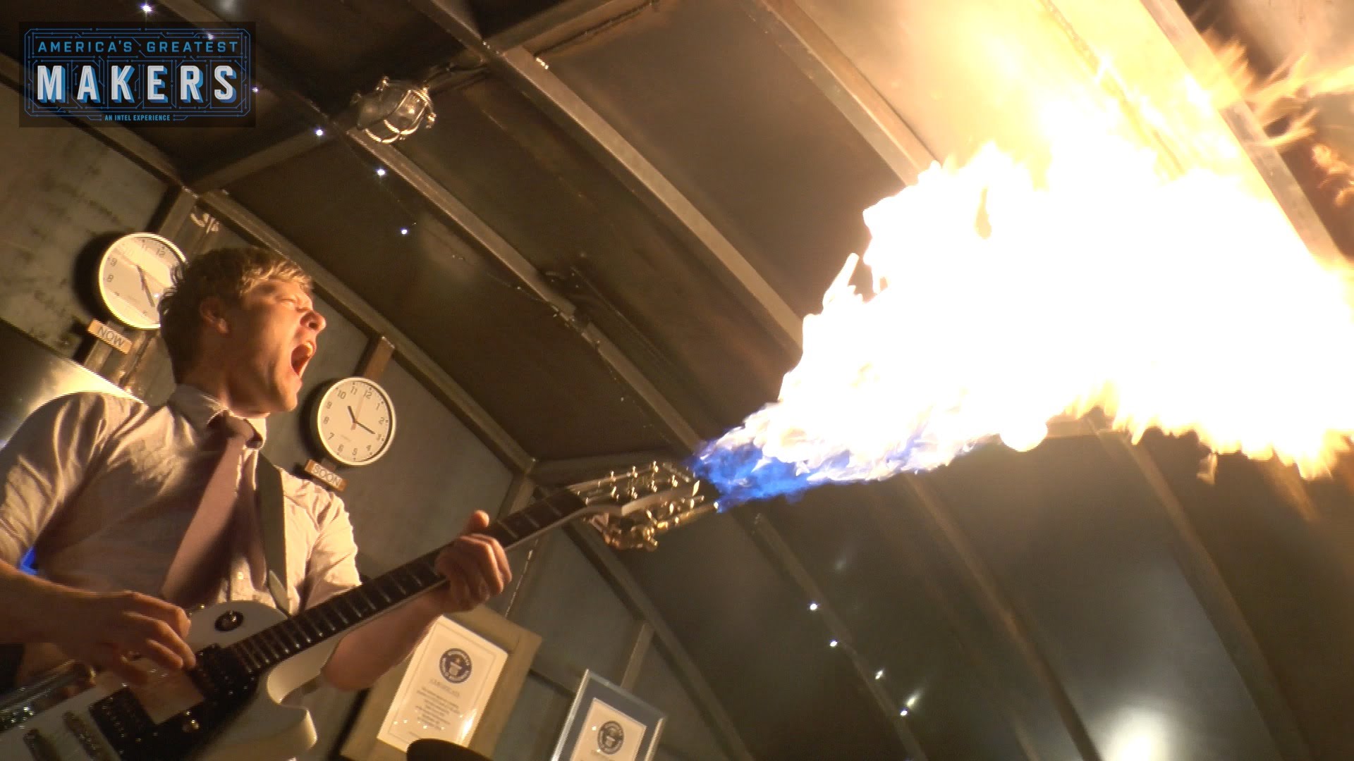 Flamethrowing Guitar & Smokin Bass