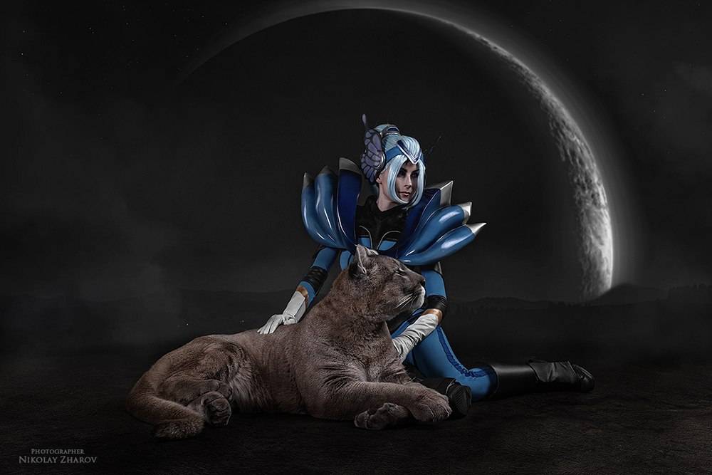 Косплей: наездница Луна из Dota 2 4