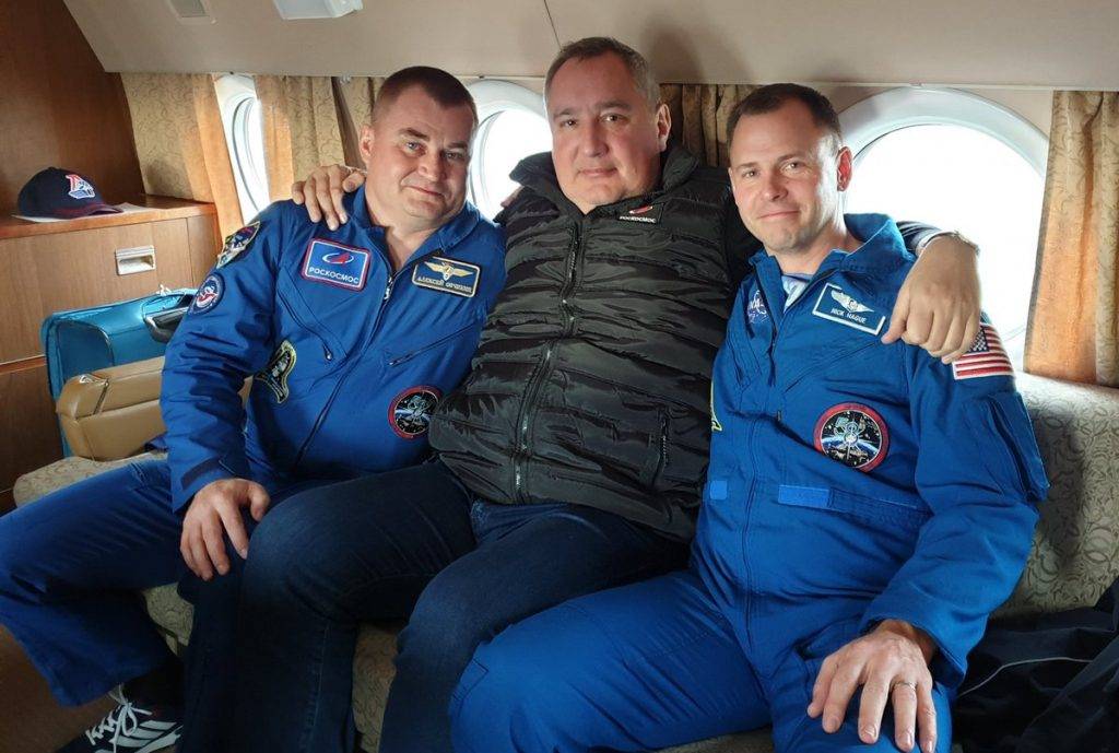 Почему выжили космонавты «Союз МС-10» 1