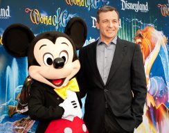 Disney чуть не купили Twitter и Apple: глава студии раскрыл секреты в мемуарах