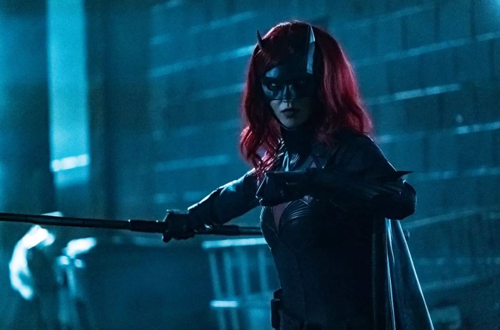 Создатели «Бэтвумен» заменят главную героиню во втором сезоне после ухода Руби Роуз