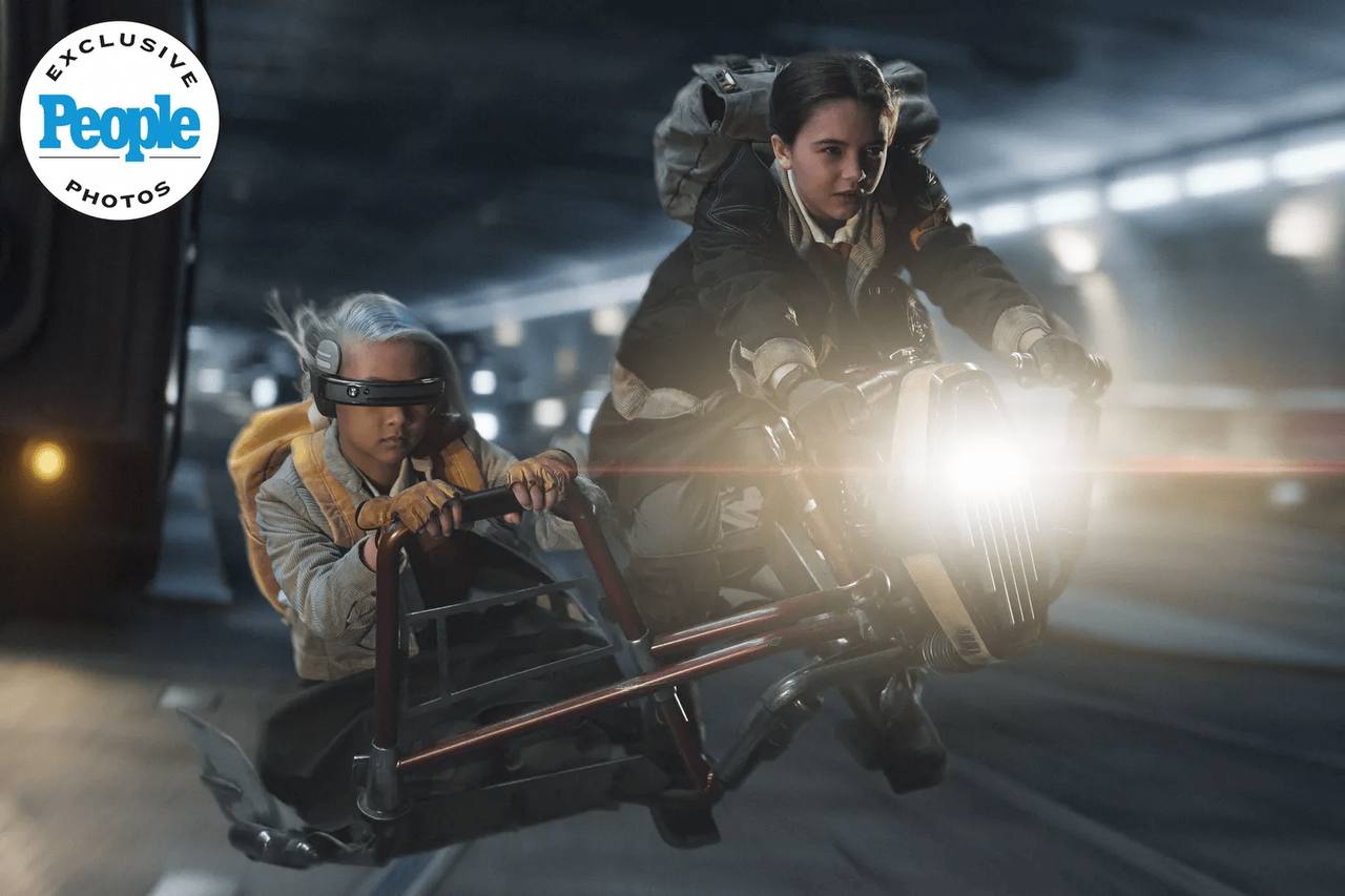 Первые страницы книги The World of Cyberpunk 2077 — по вселенной игры