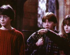 «Гарри Поттер и философский камень» преодолел планку в миллиард долларов сборов
