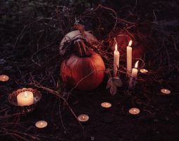 Время тыкв! Расскажите о ваших любимых хэллоуинских произведениях