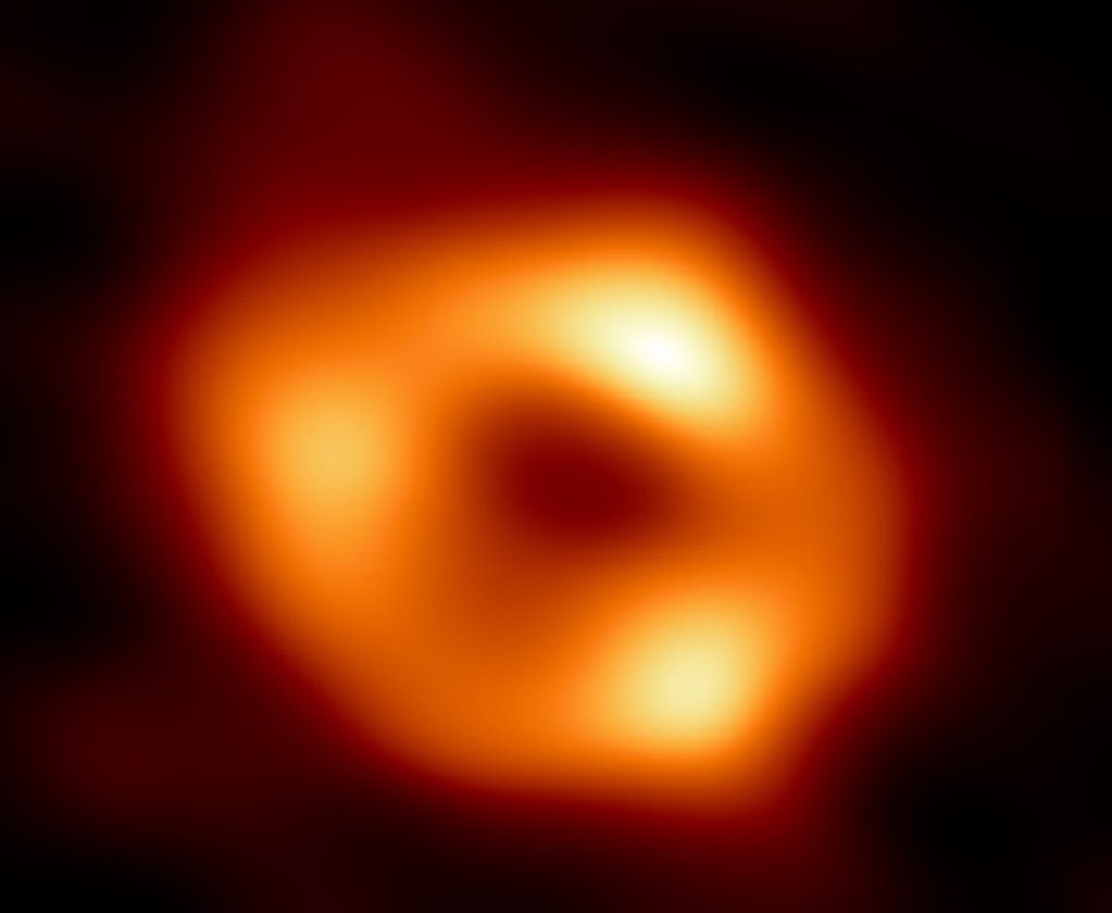 Фото чёрной дыры в центре галактики: как оно сделано и почему важно 4
