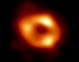 Фото чёрной дыры в центре галактики: как оно сделано и почему важно 8