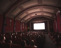В Госдуме обсуждают законопроект об общественных советах на телевидении, в театре и кино