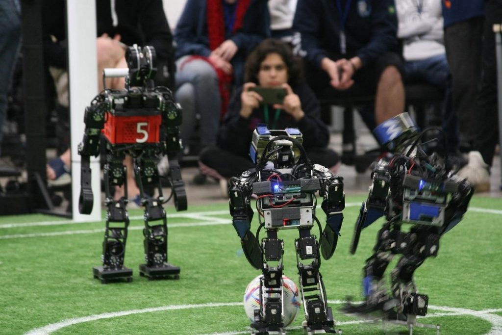 Российские роботы выиграли в футбол у бразильцев