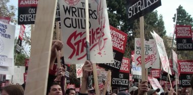 Забастовка сценаристов — 2023: что происходит и как это повлияет на фантастику 2