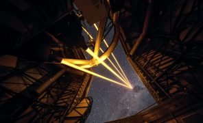 Вглядываясь в небо: достижения и будущее наземных оптических телескопов